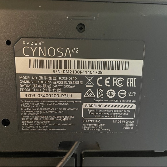 Razer Cynosa V2 Gaming Keyboard - Picture 4 of 16